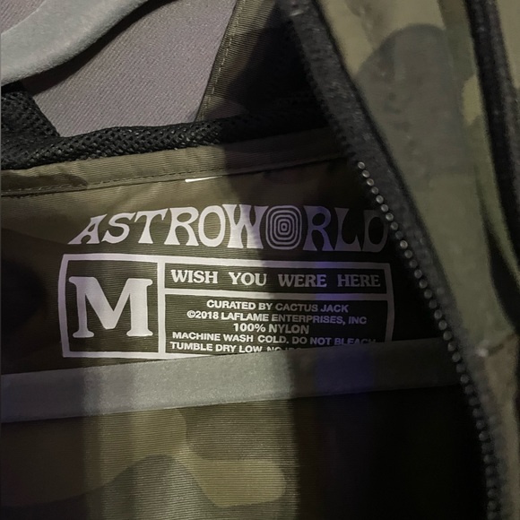 Astroworld Windbreaker - Picture 4 of 6